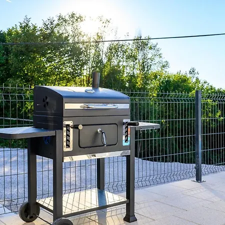 Вилла Sky With A Private Pool Martinski